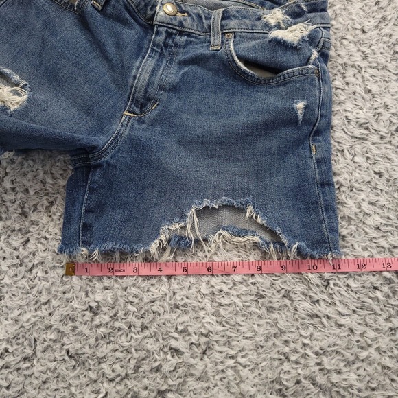 Joe's Jeans Shorts Womens 26 Blue Cut Off Distressed Mid Rise Thrashed Normcore - Picture 8 of 9